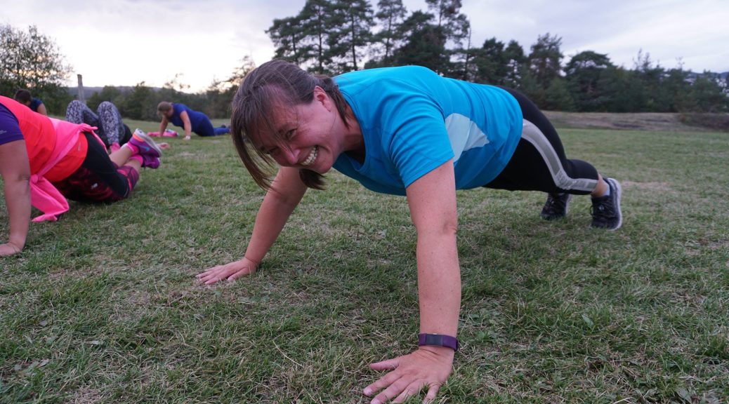 Jeg tar pushups på utetrening